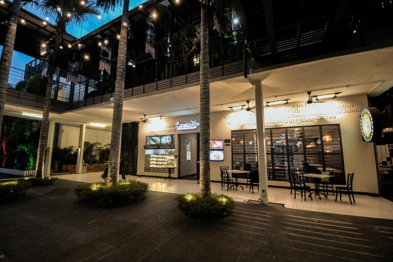 1969 Business @ Garden Hotel Ipoh